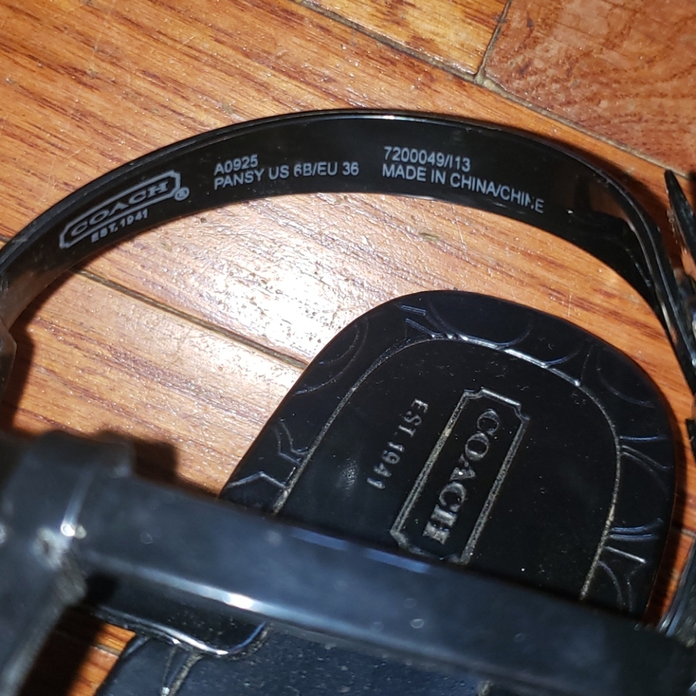 Coach Sandals - Picture 4 of 6